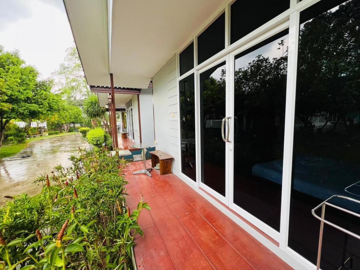 Baan Suan Khun Yaiy Hotell Ban Wang Takhrai Eksteriør bilde