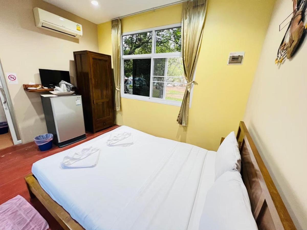 Baan Suan Khun Yaiy Hotell Ban Wang Takhrai Eksteriør bilde